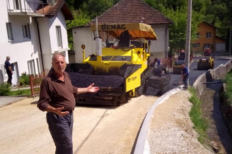 Mirsad Nadarević novac za hadž uložio u asfaltiranje puta za komšije