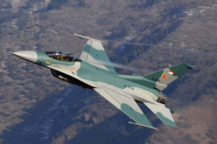 Rus kupio uputstvo za avion F-16 i završio na robiji