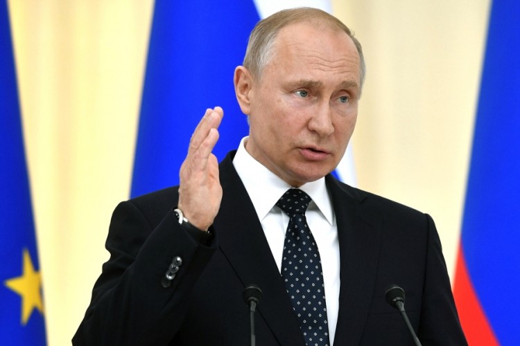 Putin: Rusija nije vatrogasna brigada, da spasava sve redom