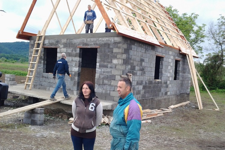 Holanđani grade kuću porodici Gavrić iz Bušletića, kod Doboja
