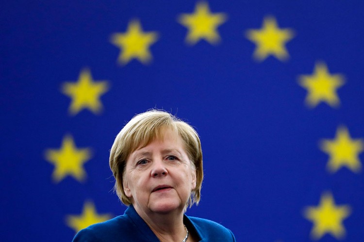 Merkel: Evropa se mora suprotstaviti SAD, Kini i Rusiji