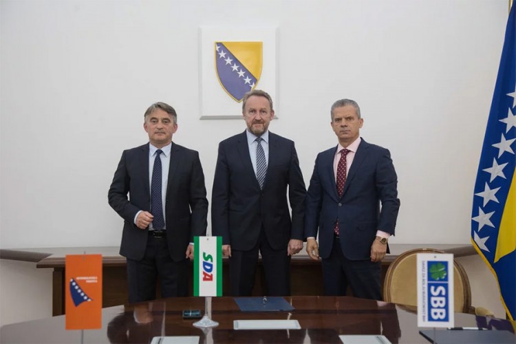 Izetbegović, Komšić i Radončić potpisali zajedničku izjavu o formiranju vlasti