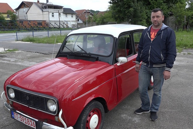 Sanjanin restaurirao automobil koji se često viđao na putevima bivše Jugoslavije