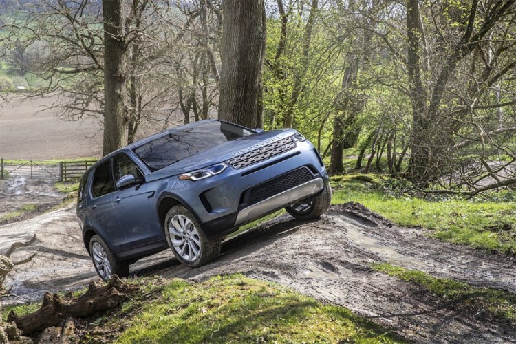 Predstavljen restilizovani Land Rover Discovery Sport