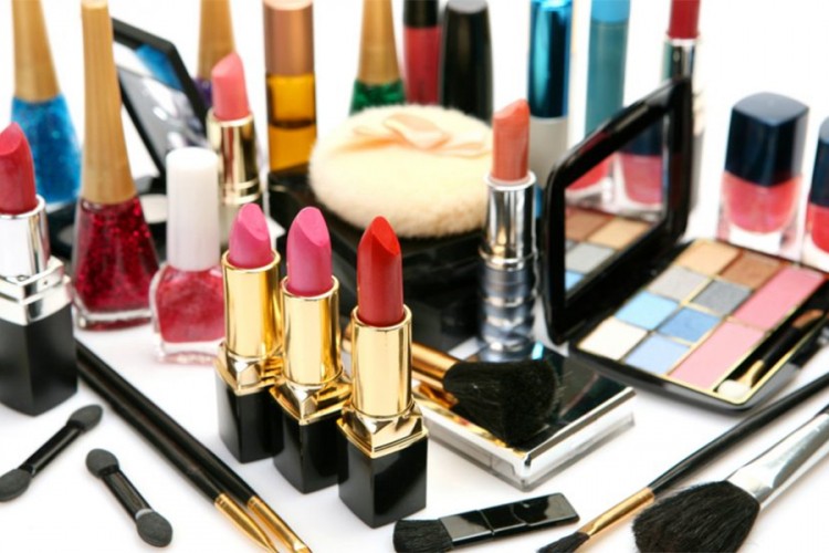 Brazilski proizvođač kozmetike kupuje Avon