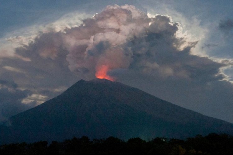 Erupcija vulkana na Baliju