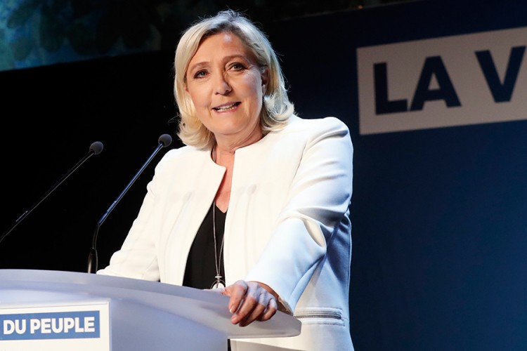 U Francuskoj u prednosti stranka Marin Le Pen