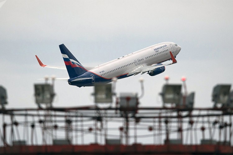 Avion iz Moskve provjeravan u Parizu zbog anonimne prijetnje