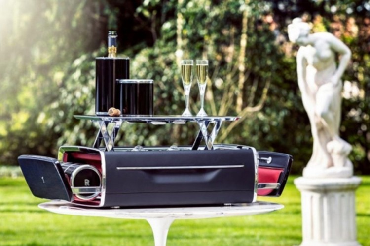 Rolls Royce patentirao kovčeg za šampanjac