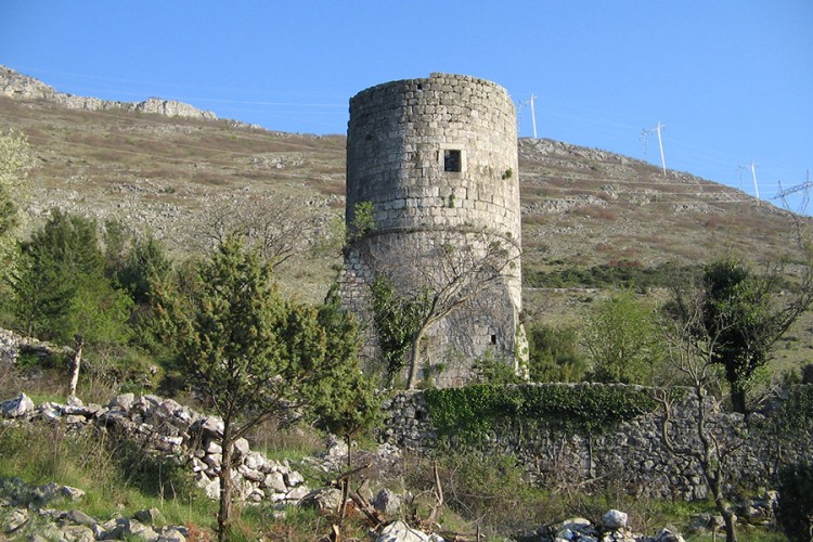 Najstarija stambena građevina u Trebinju: Urušava se Brankovića kula
