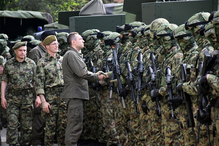 Vulin: Obučena vojska je garant i podrška mirovnoj politici