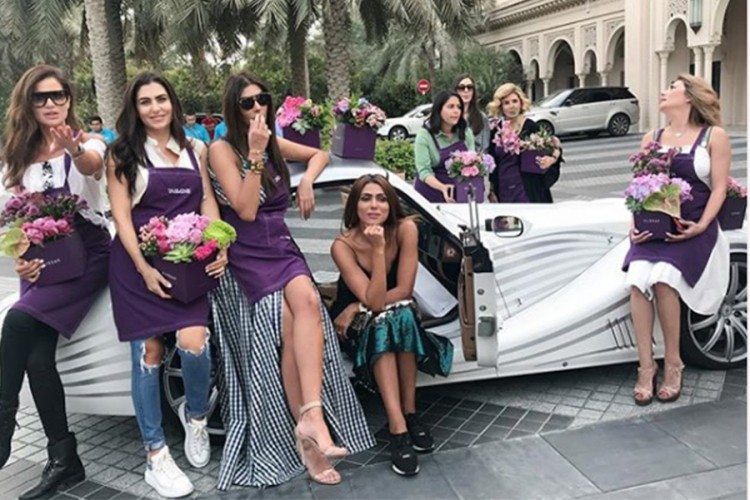 Upoznajte Arapske Gazele, žene koje voze nevjerovatno skupe automobile