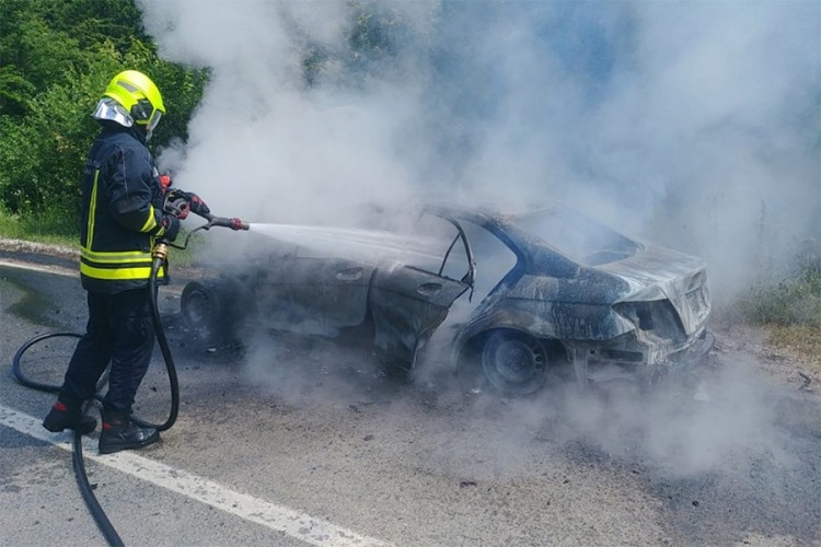 Izgorio automobil u Borkovićima kod Banjaluke