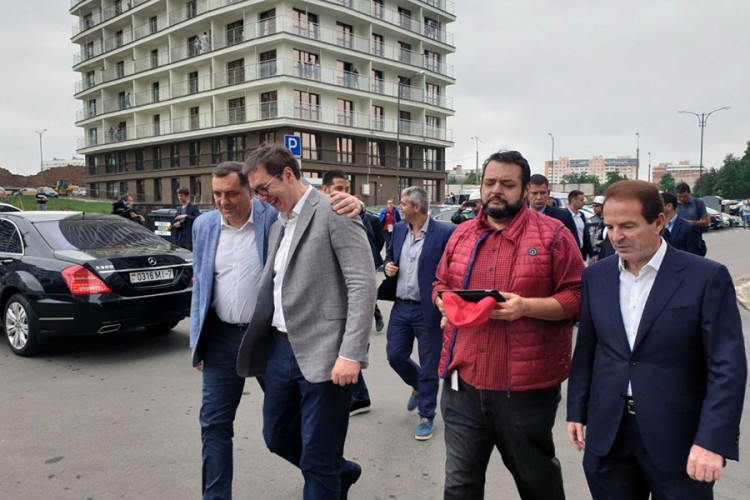 Dodik i Vučić obišli gradilište BK kompanije