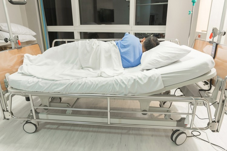 Pacijentu dok je spavao ukradeno 500 KM iz džepa pidžame