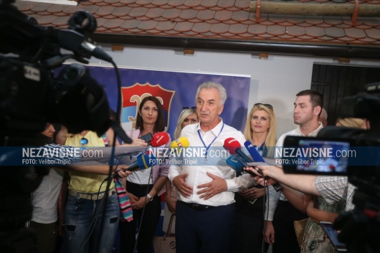 Šarović izabran za predsjednika SDS-a