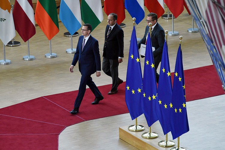 Politiko: Pobuna u Evropskoj narodnoj partiji, novi samit EU 15. jula?
