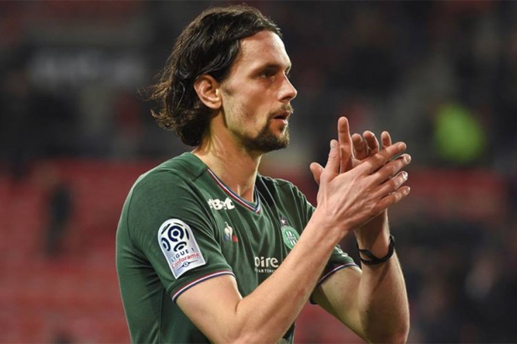 Neven Subotić se vratio u Bundesligu