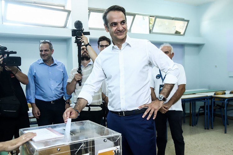 Izbori u Grčkoj pod budnim okom javnosti: Glasali Cipras i Micotakis