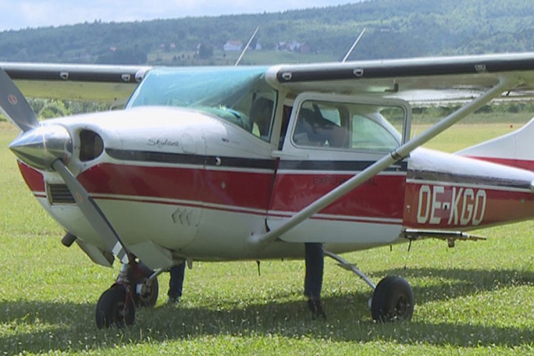 U Banjaluci predstavljen avion za protivgradnu zaštitu