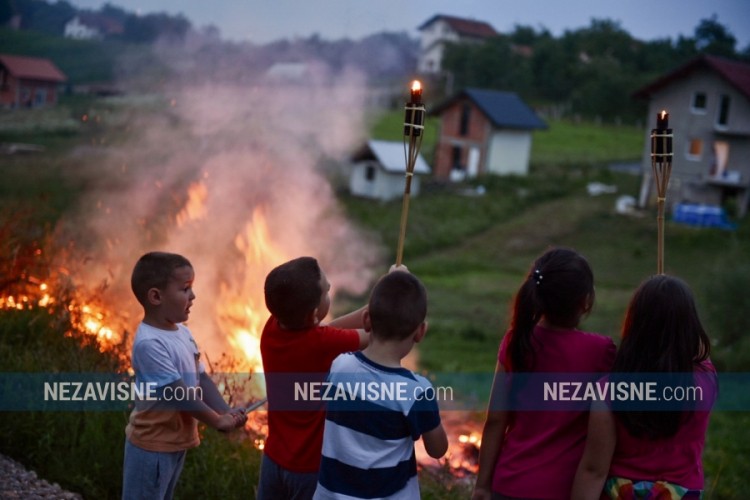 Tradicionalno paljenje lila u Banjaluci