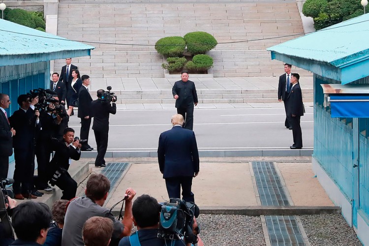 Kim Džong Un i zvanično šef države i vrhovni komandant