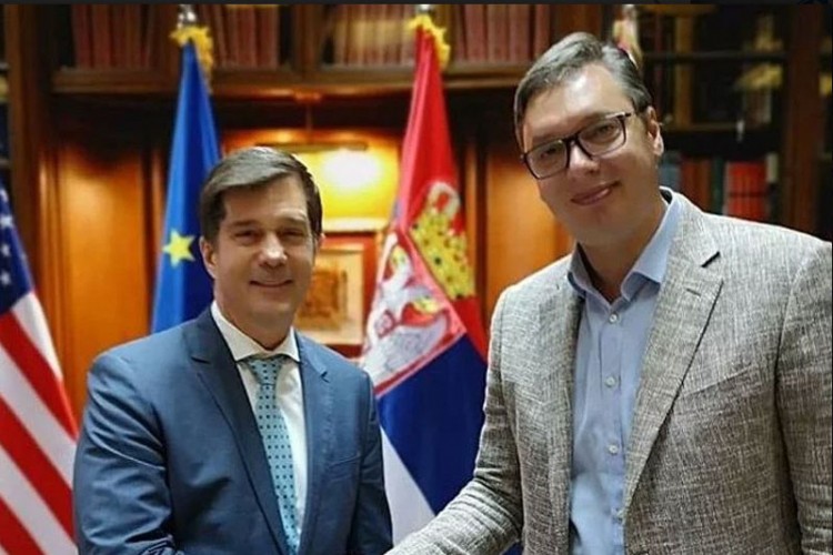 Sastali se ambasador SAD u BiH Erik Nelson i Aleksandar Vučić: Mir i stabilnost su ključni