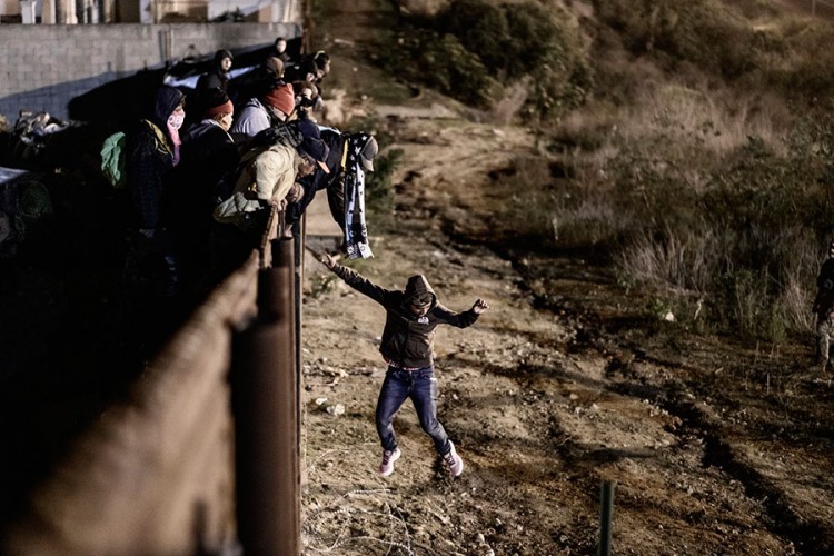 Počinje deportacija više hiljada migranata u SAD-u