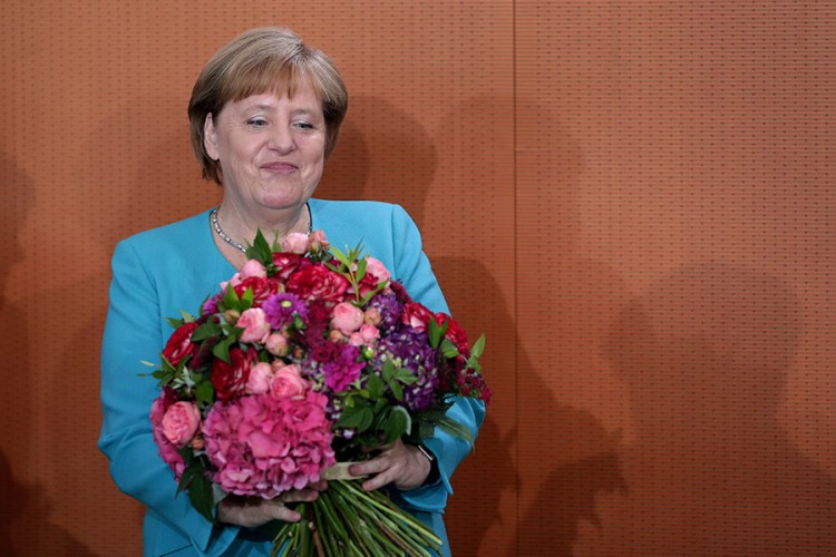 Šef kabineta: Merkel je dobro, namjerava da odsluži cijeli mandat
