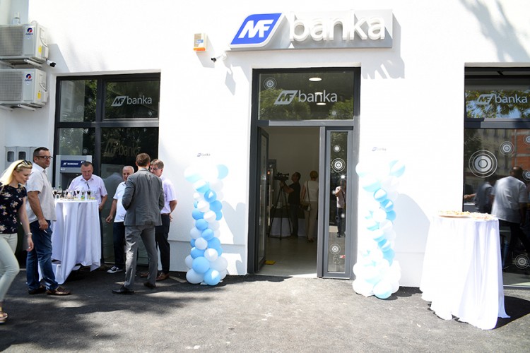 MF banka na atraktivnoj lokaciji u centru Bihaća