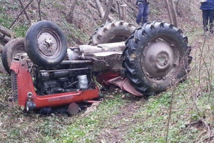 Poginuo traktorista kod Lipika