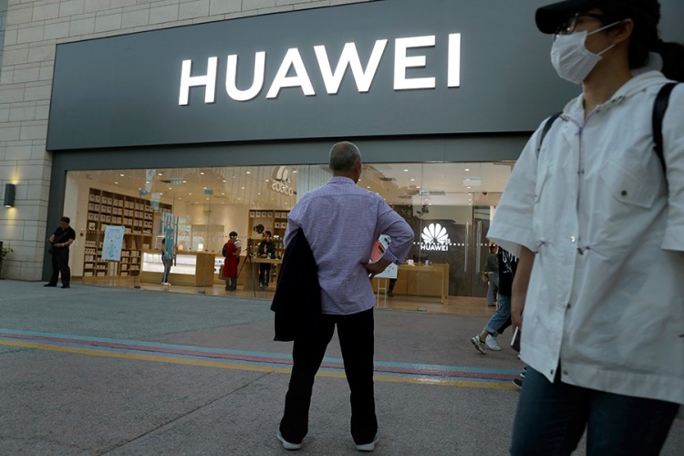 Huawei otpustio više od dvije trećine zaposlenih u Americi
