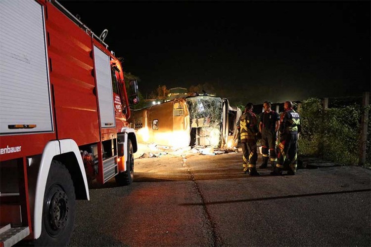 Prevrnuo se autobus kod Pljevlja, 37 povrijeđenih