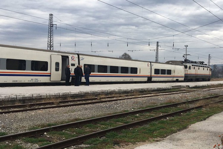 Voz usmrtio migranta na pruzi u Bihaću