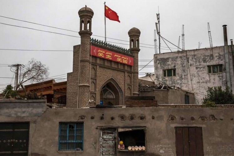 Kina uklanja islamske simbole u restoranima