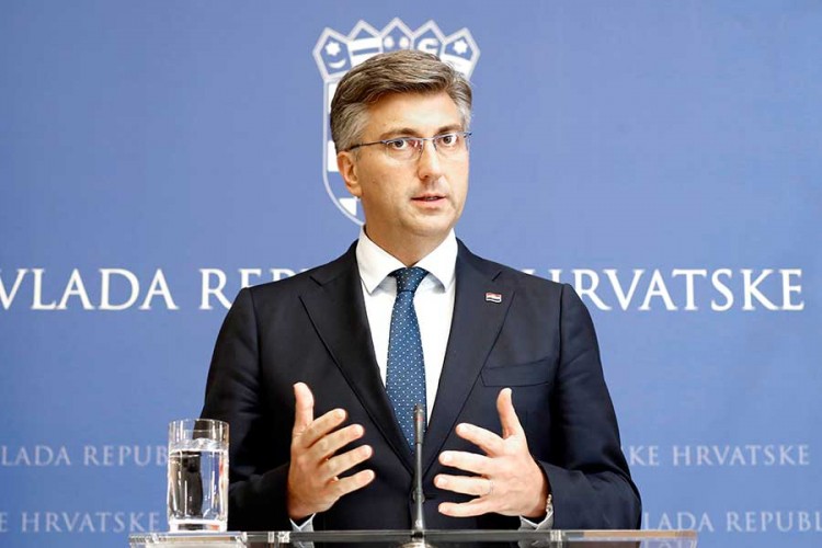 Plenković podržao Kitarović za predsjedničke izbore