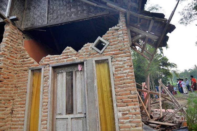 U zemljotresu na Javi poginula jedna osoba, više od 100 kuća oštećeno
