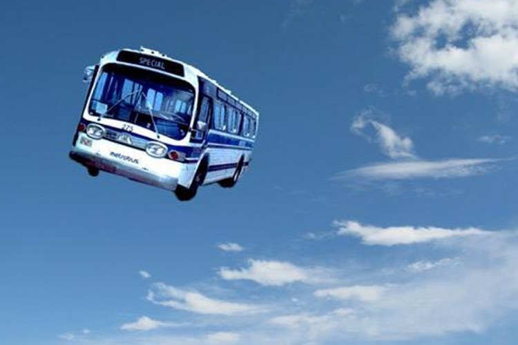 Vic dana: "Leteći" autobus