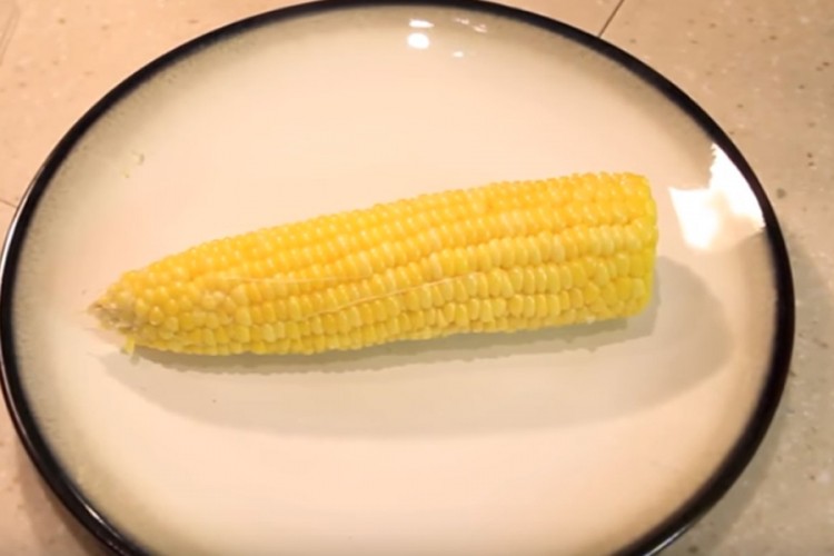Trik za najlakše "pečenje" kukuruza
