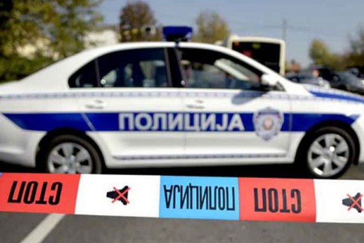 Četiri mlade osobe poginule u sudaru BMW-a i dačije