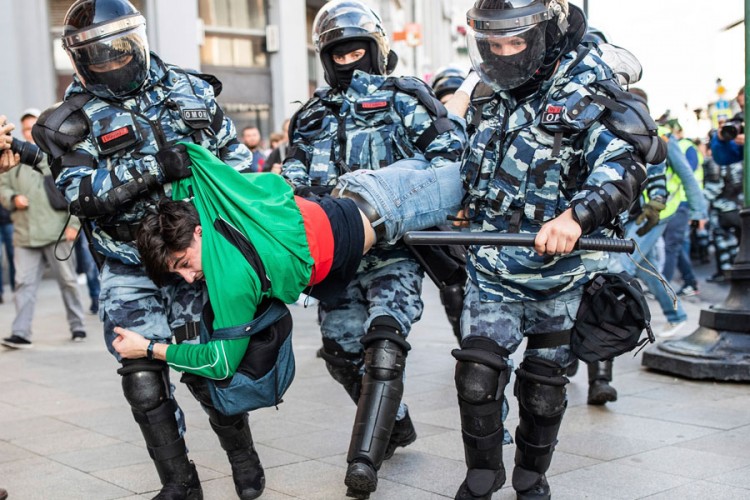 Uhapšeno 136 učesnika neodobrenog protesta u Moskvi