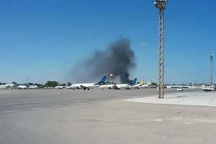 Raketiran jedini funkcionalan aerodrom u Tripoliju