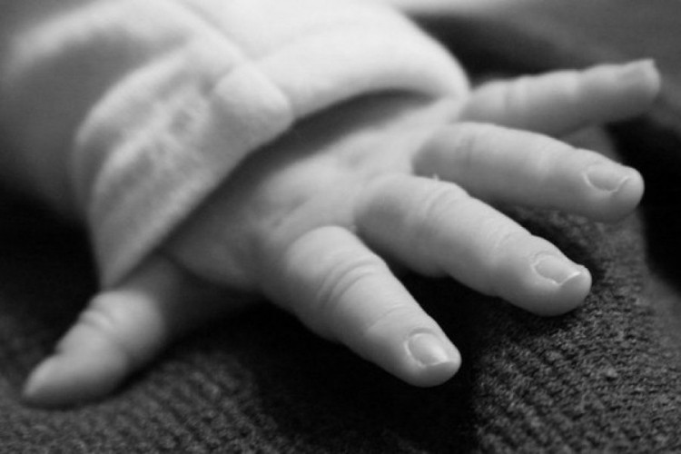 Čedomorstvo u Bužimu: Majka i kćerka osumnjičene da su ubile tek rođenu bebu