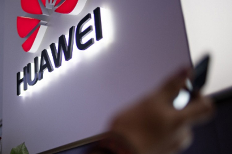 Huawei priprema još jedan telefon srednjeg segmenta