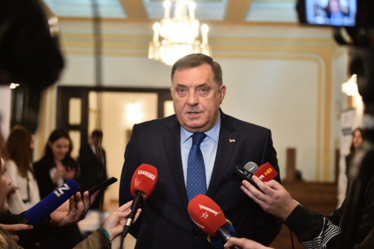 Dodik: Komšić otvoreno podriva sistem na kojem BiH počiva