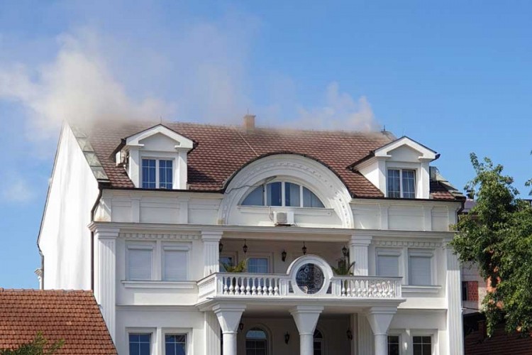Požar na kući u centru Bijeljine