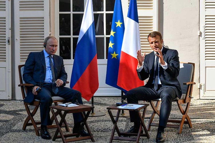 Putin stigao u Francusku