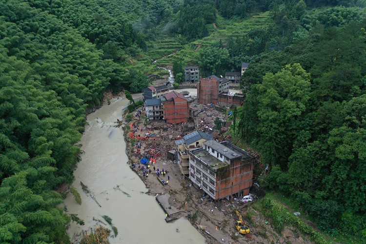 Kina: U poplavama stradala 201 osoba
