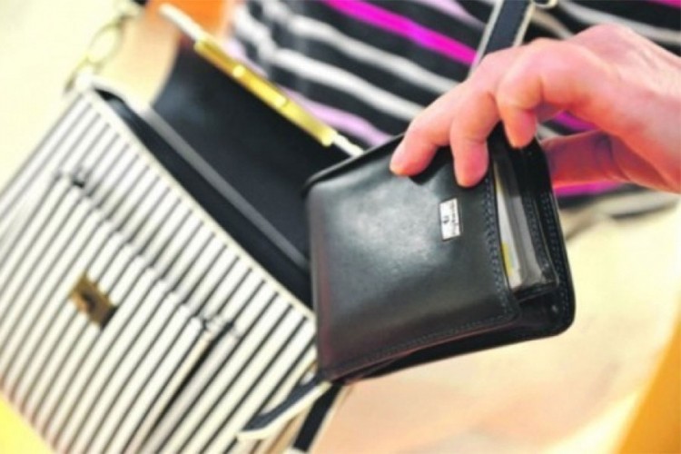 Žena iz Austrije ukrala novčanik na pumpi u Banjaluci