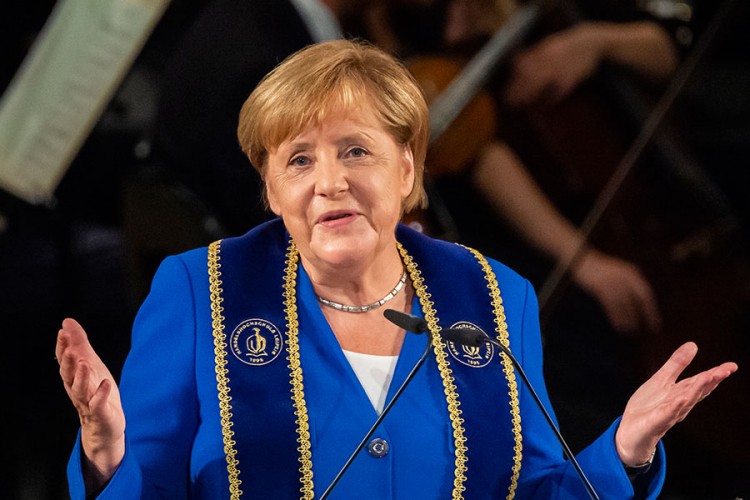 Merkelova se vraća akademskoj karijeri?